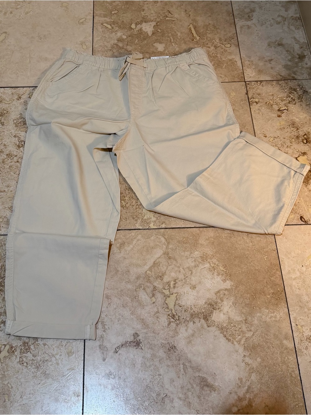 Women's Drawstring Capris in Cream - Lightweight Everyday Pantsy